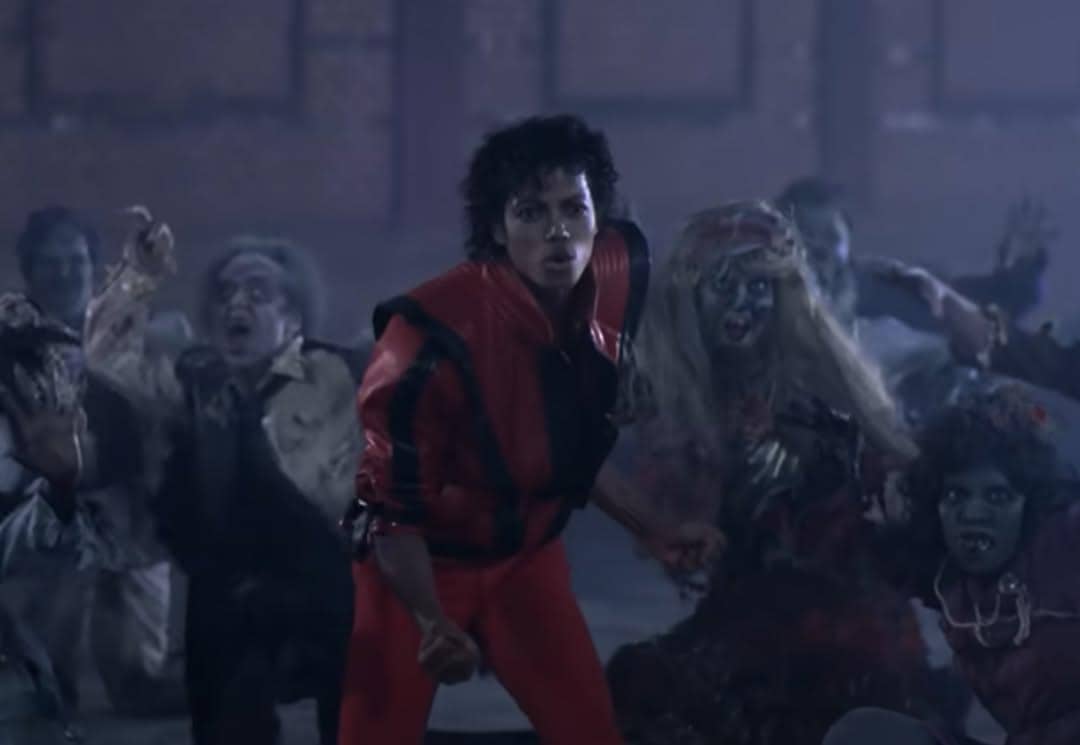 Michael Jackson dalam video klip Thriller.