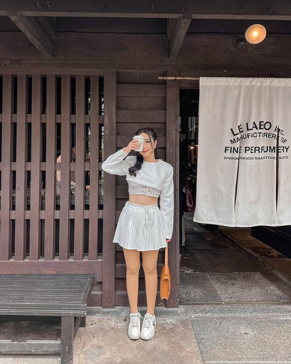 OOTD Nuansa Putih ala Aita Christina