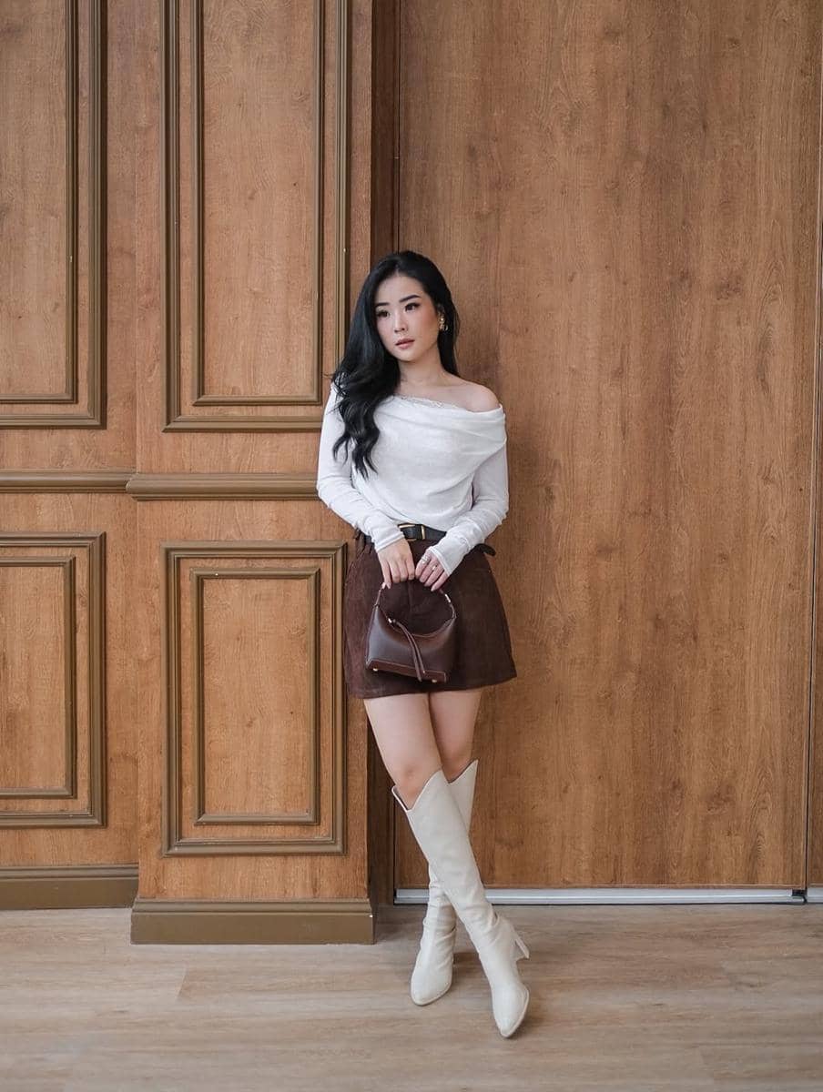 OOTD Mini Skirt ala Aita Christina
