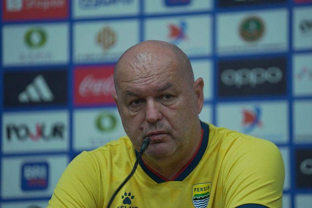 Bojan Hodak saat Press Conference