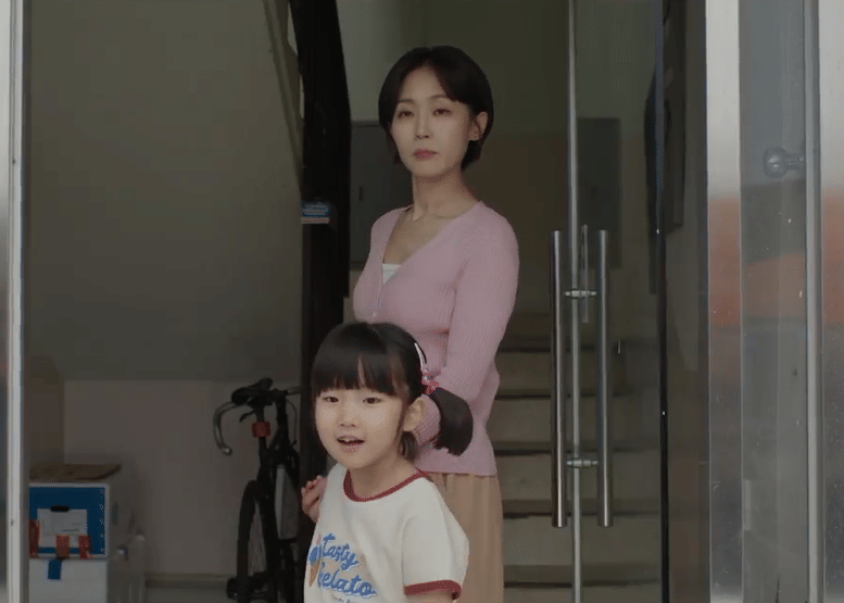 still cut drama Korea Heroes Next Door