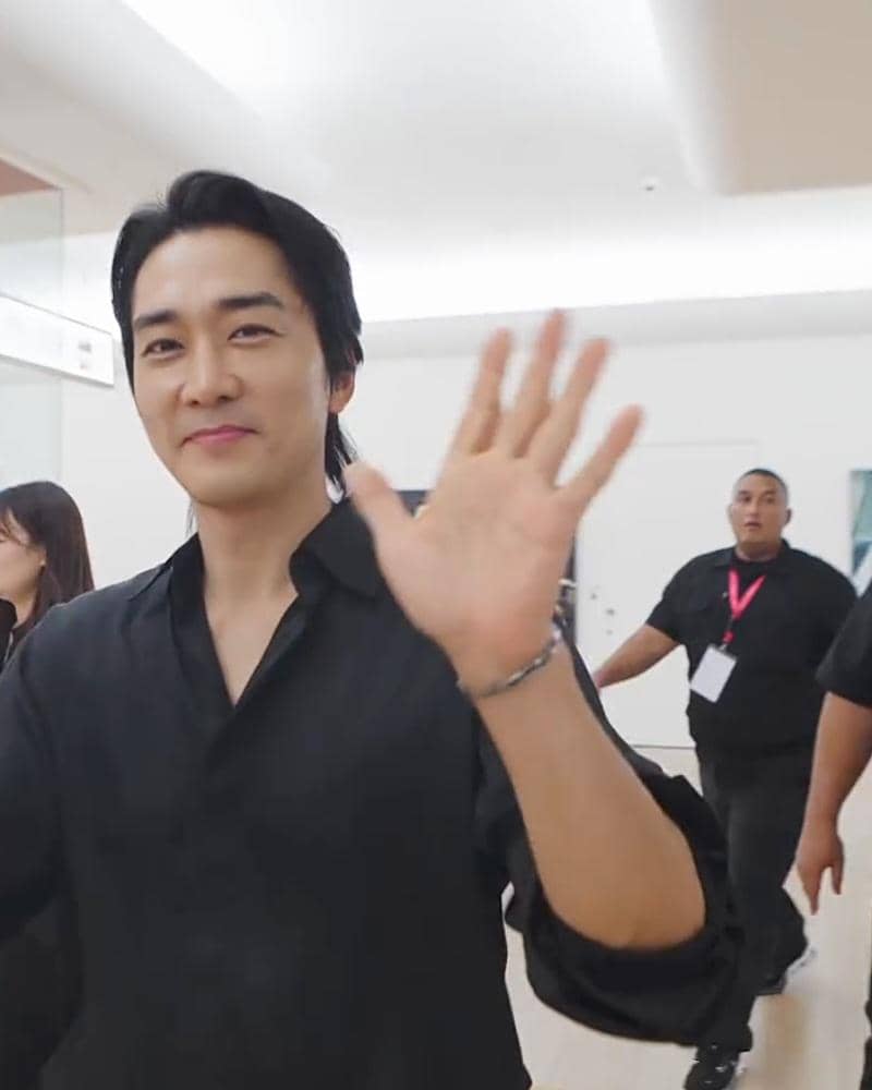 potret Song Seung Heon perdana ke Jakarta