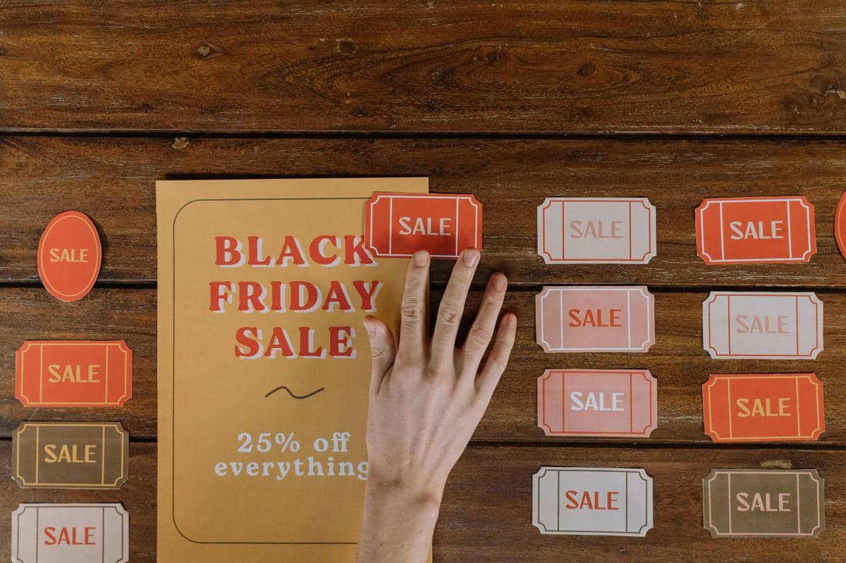 5 Sisi Lain Black Friday, Rugi atau Untung?