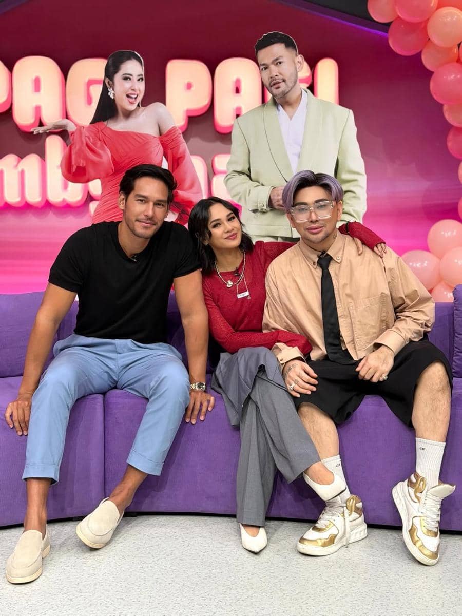 ulang tahun ke-45 Caren Delano