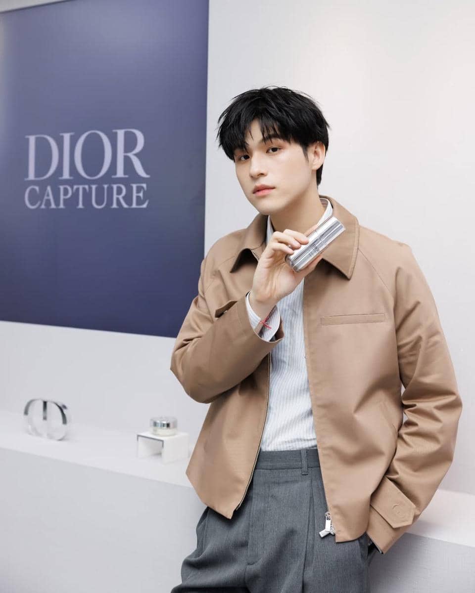 outfit Sky Wongravee