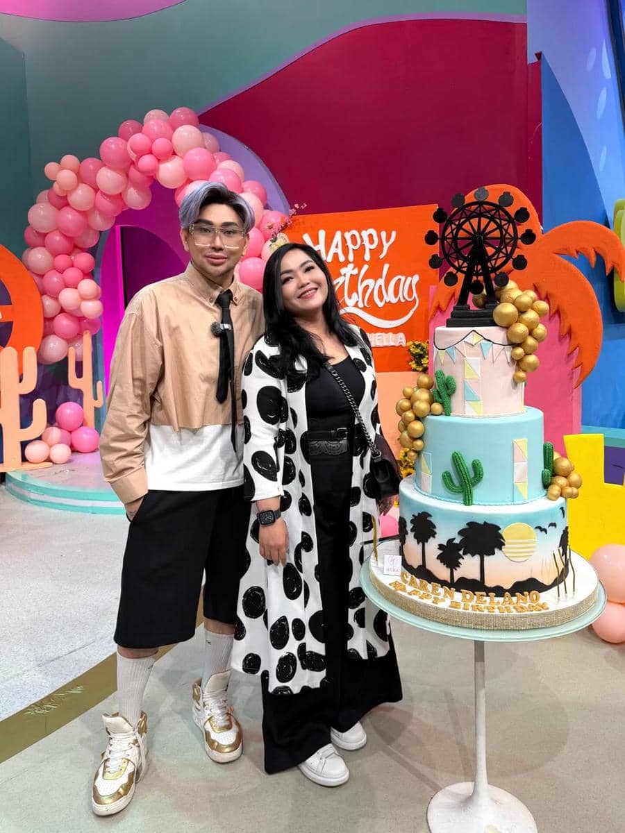 ulang tahun ke-45 Caren Delano