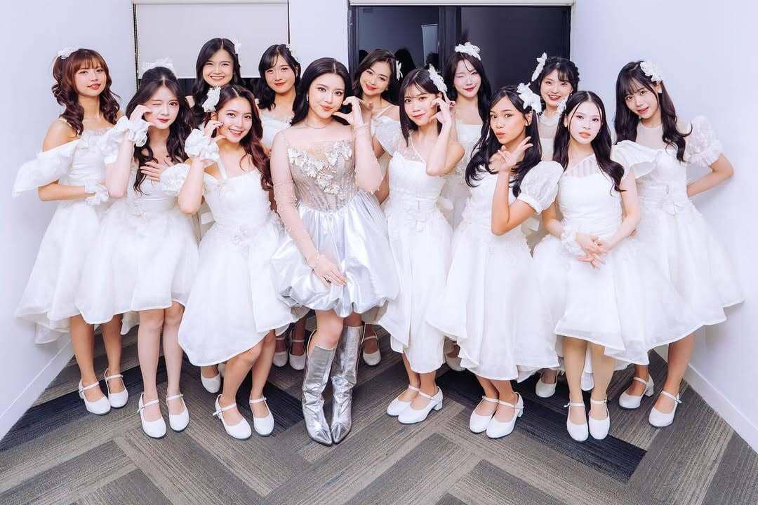 Member JKT48 dan Tiara Andini