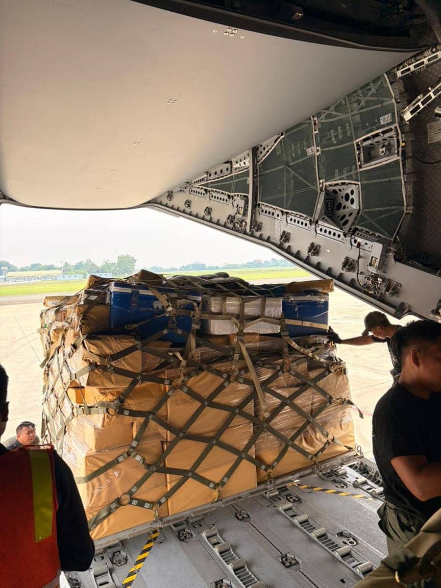 Pengiriman 485 kantong darah ke wilayah terdampak bencana di Aceh. (Dok. PMI)