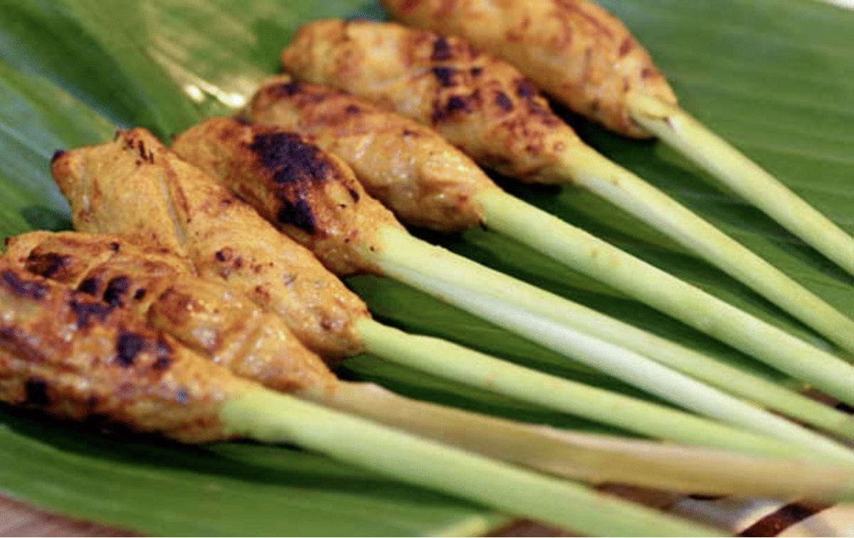 Makanan khas Bali - Sate Lilit