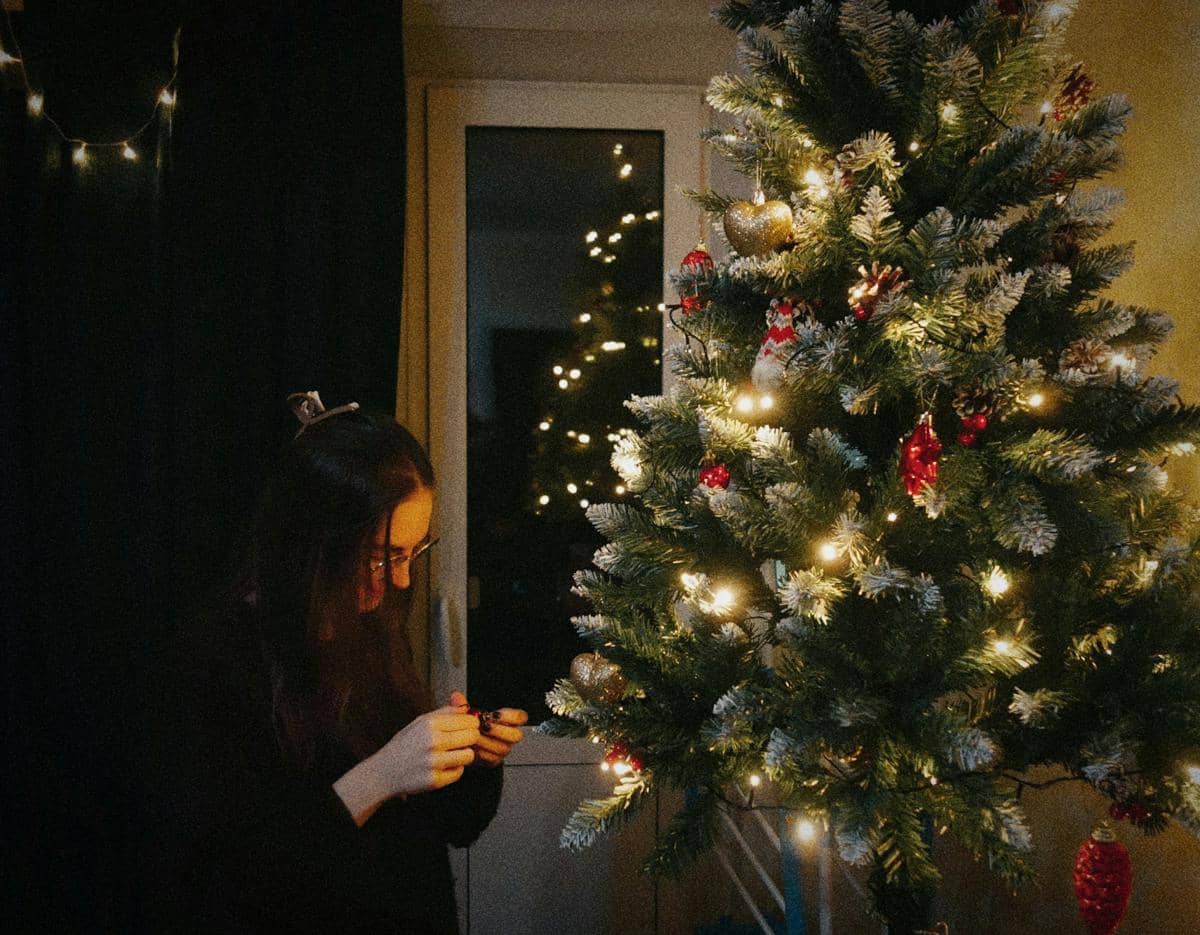 Ilustrasi Natal (unsplash.com/Photo by Eugene Uhanov)