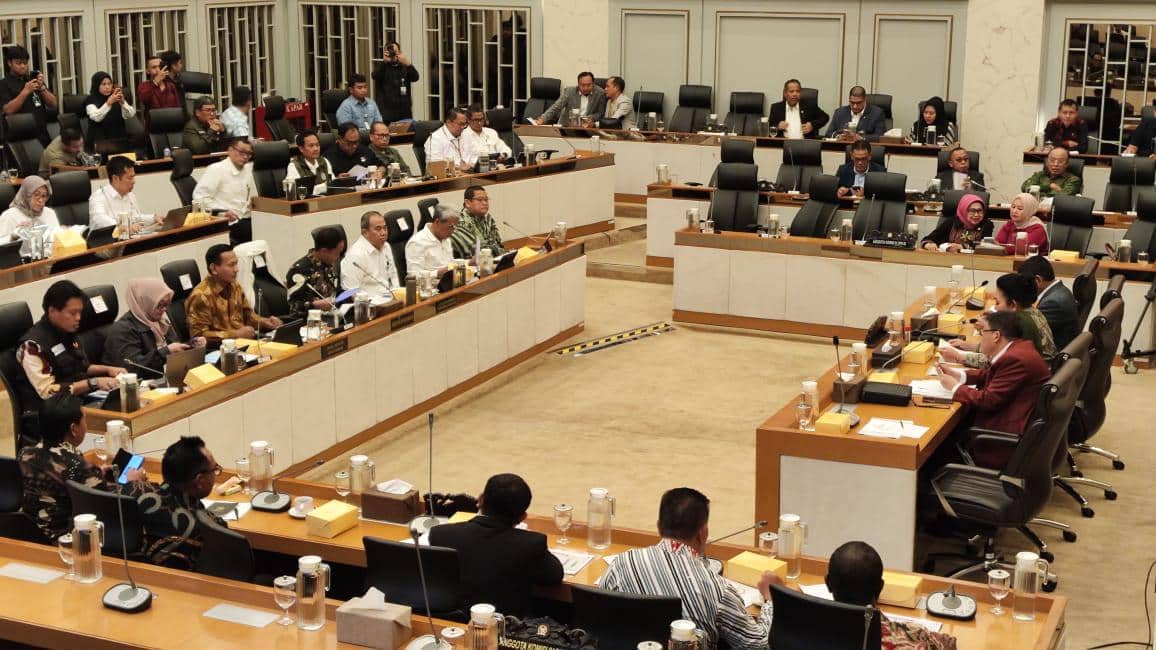 Komisi IV DPR RI dan Menhut Raja Juli Antoni gelar rapat isu bencana  Sumatra dan Aceh