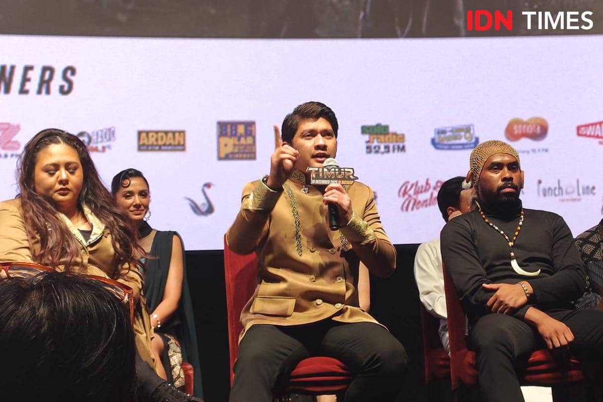 Komentari pro-kontra Timur, Iko persilahkan penonton untuk merasakannya sendiri.jpg