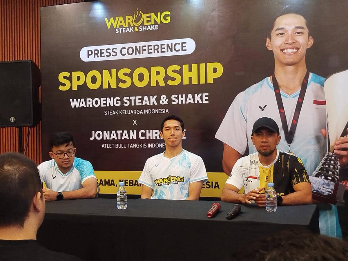 Peresmian kerja sama Waroeng Steak & Shake bersama Jojo