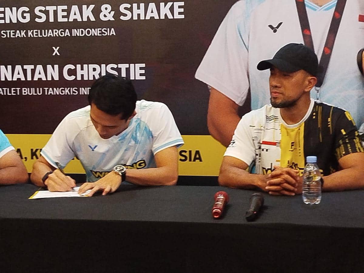 Peresmian kerja sama Waroeng Steak & Shake bersama Jojo