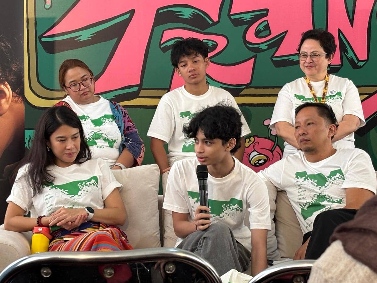 Jumpa pers Esok Tanpa Ibu dalam agenda JAFF, di XXI Empire Yogyakarta, Kamis (4/12/2025). (IDN Times/Herlambang Jati Kusumo)