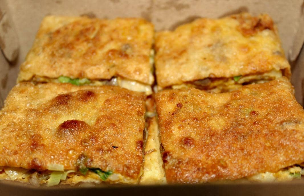 Cara Membuat Martabak Telur yang Super Tipis, Krispi Abis!