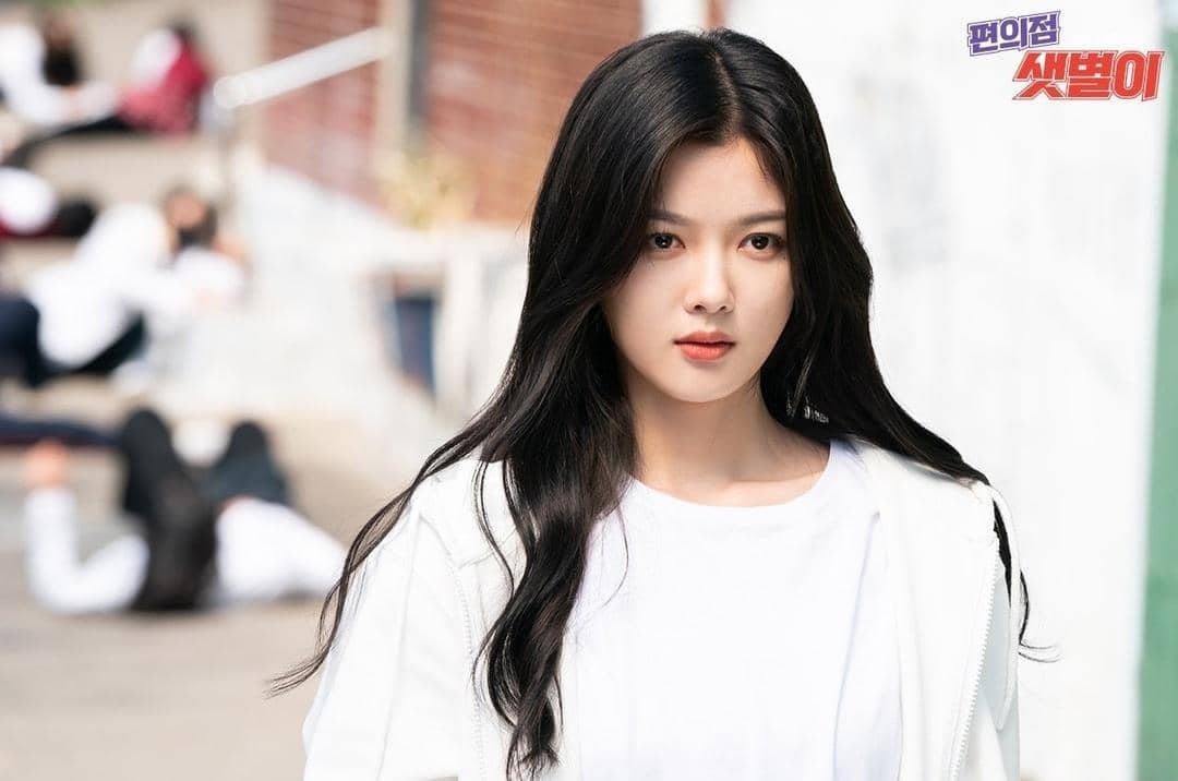 Kim Yoo Jung di drama Backstreet Rookie