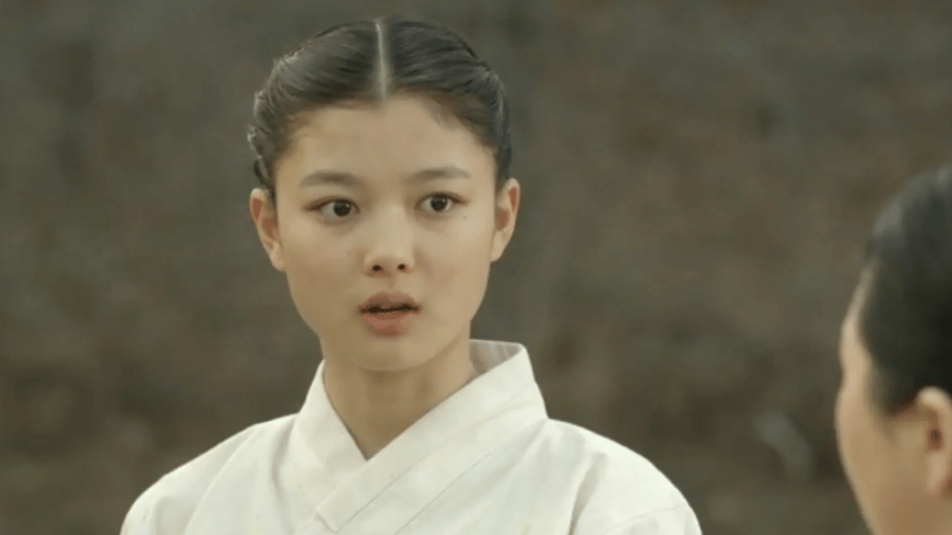 Kim Yoo Jung di drama The Dirge Singer
