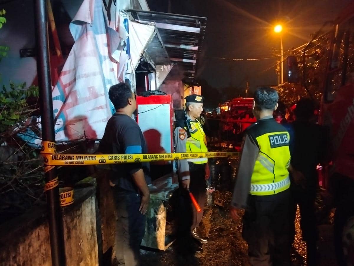 Warung kelontong 'Madura' di Banguntapan Bantul terbakar. (Dok. Polres Bantul)