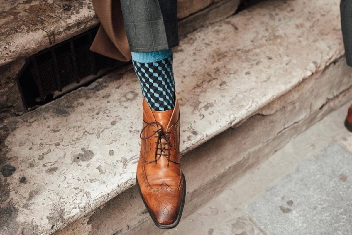 ilustrasi kaus kaki berkualitas untuk pria 