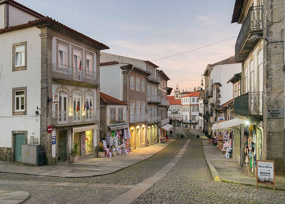 Jalan Conselheiro Lopes da Silva di Valença