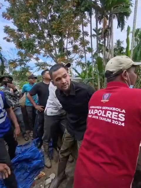 Teuku Wisnu salurkan bantuan bencana ke tiga desa di Aceh.