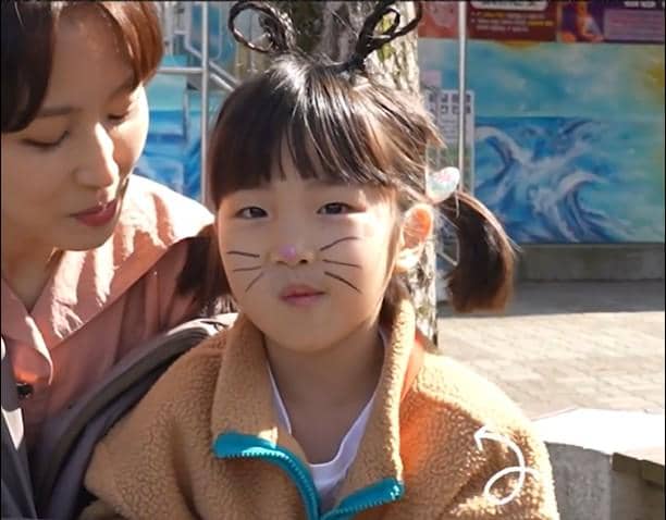 cuplikan drama Korea Heroes Next Door