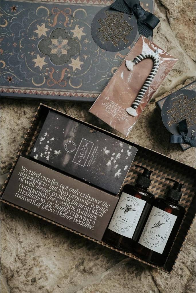 Ilustrasi hampers Natal (Shoope/Thegifthings)