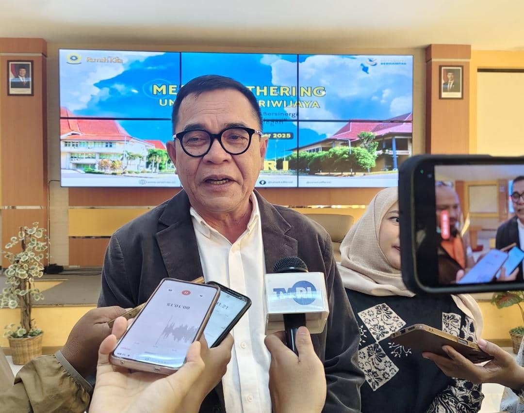 Profesor Alfitri Sekretaris Unsri.