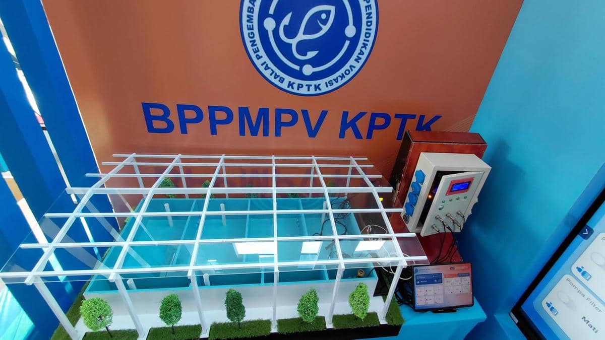 Balai Pengembangan Penjaminan Mutu Pendidikan Vokasi Bidang Kelautan, Perikanan, Teknologi Informasi dan Komunikasi (BPPMPV KPTK) menggelar ekspose produk melalui Gelar Karya KPTK 2025. (IDN Times/Aan Pranata)