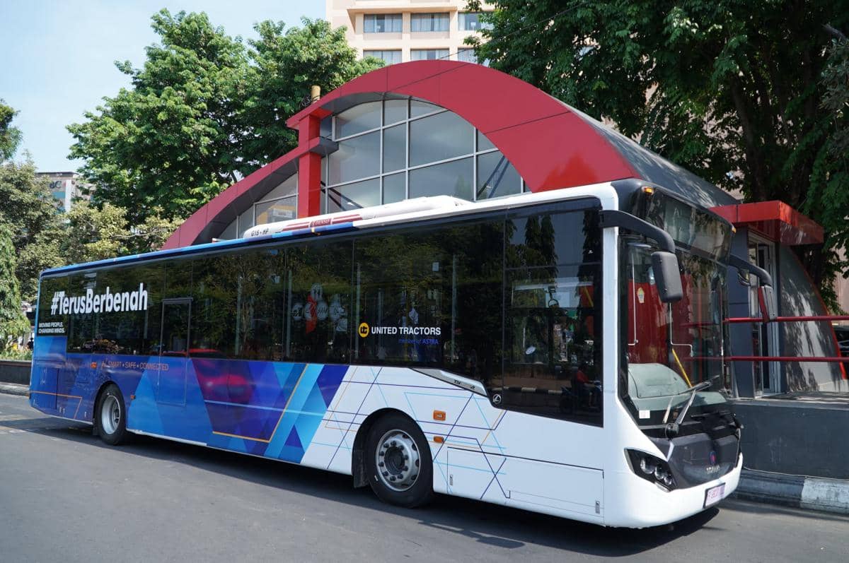 brt trans semarang, trans semarang, transportasi massal, bus 