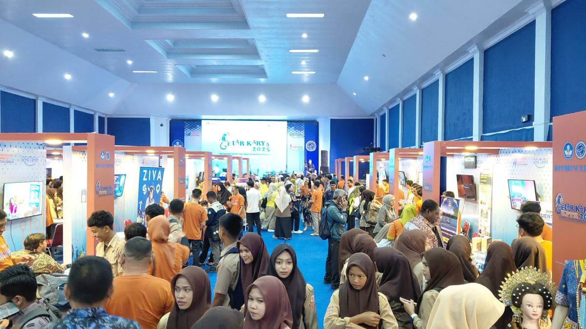 Balai Pengembangan Penjaminan Mutu Pendidikan Vokasi Bidang Kelautan, Perikanan, Teknologi Informasi dan Komunikasi (BPPMPV KPTK) menggelar ekspose produk melalui Gelar Karya KPTK 2025. (IDN Times/Aan Pranata)