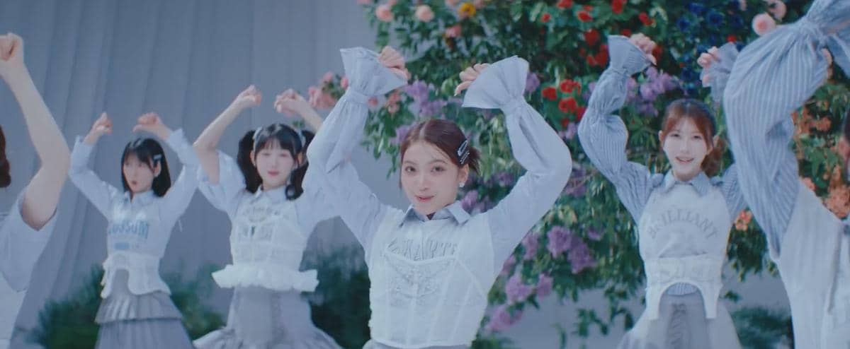 Gracia JKT48 di MV "Oh my Pumpkin!" - AKB48