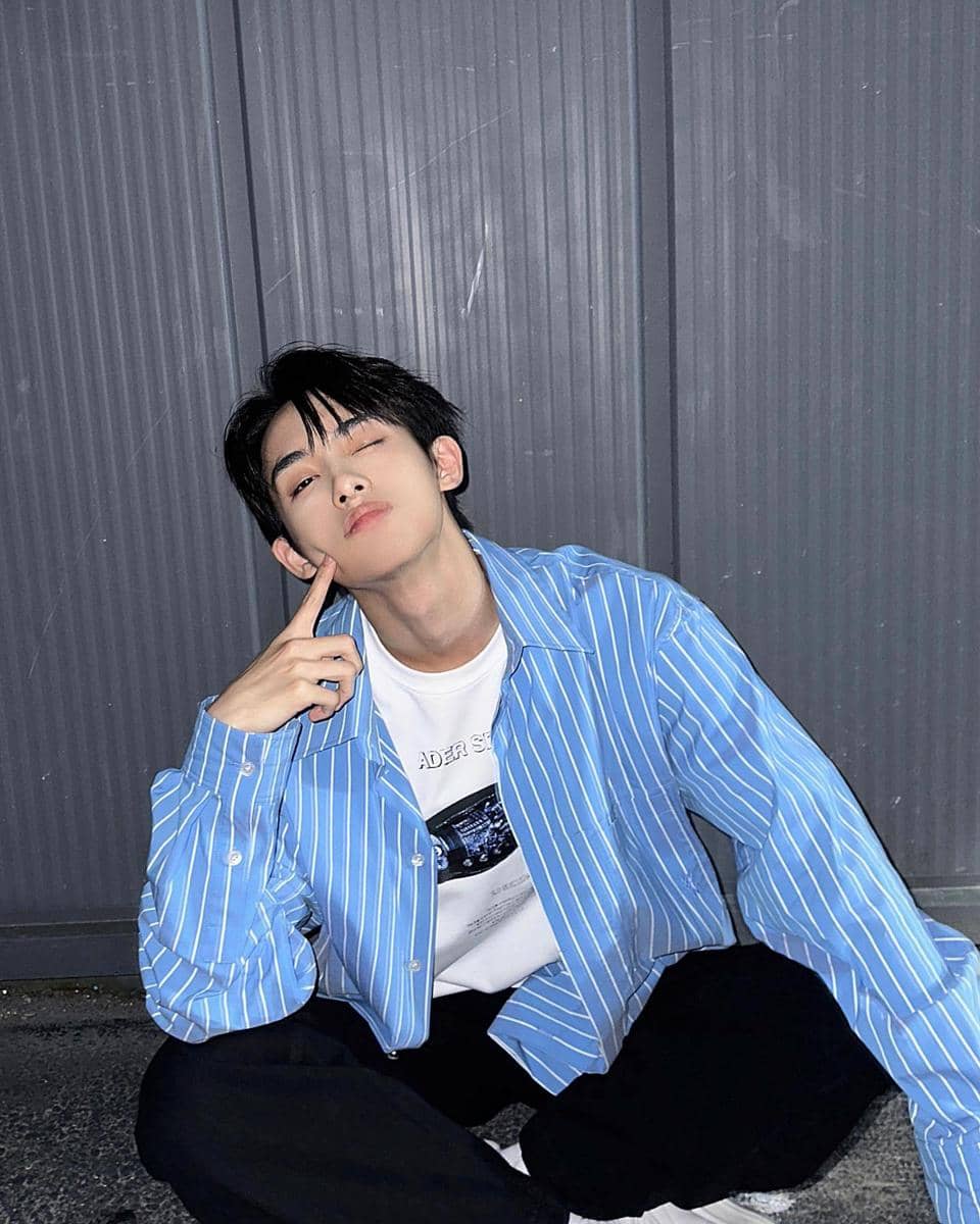 Preppy style ala Winwin WayV