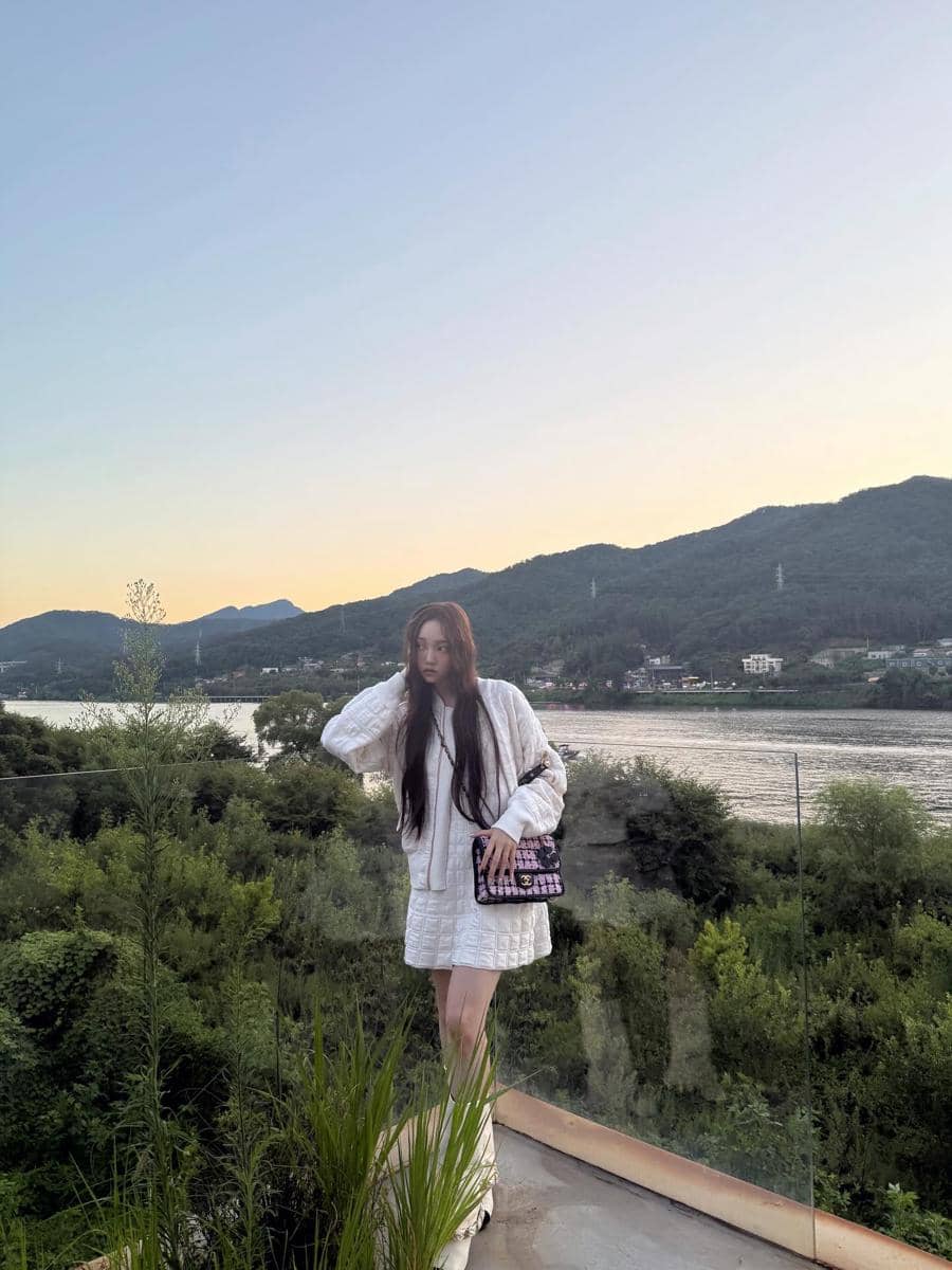 Style movie date ala Youngseo ALLDAY PROJECT