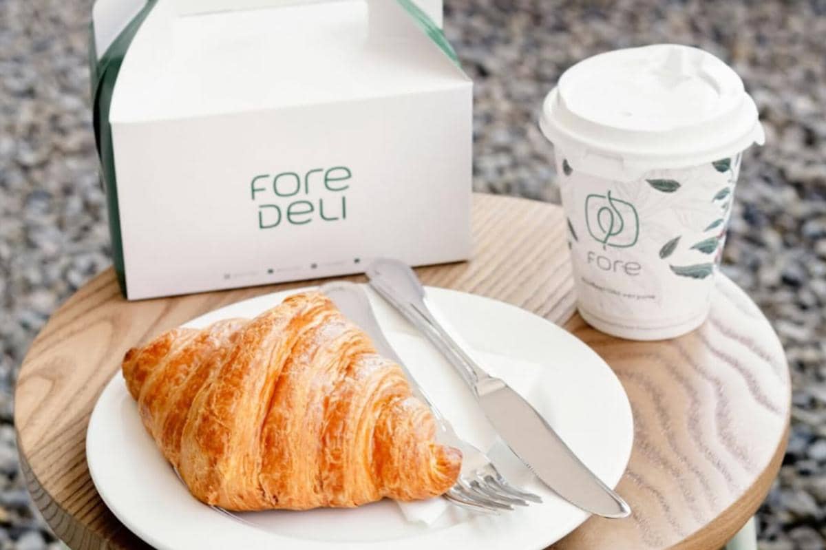 croissant dan varian kopi Fore
