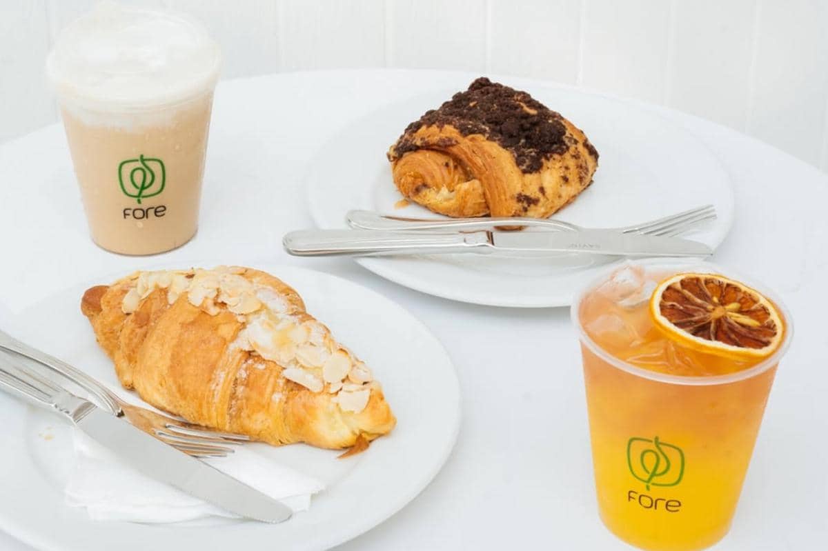 croissant dan varian kopi Fore