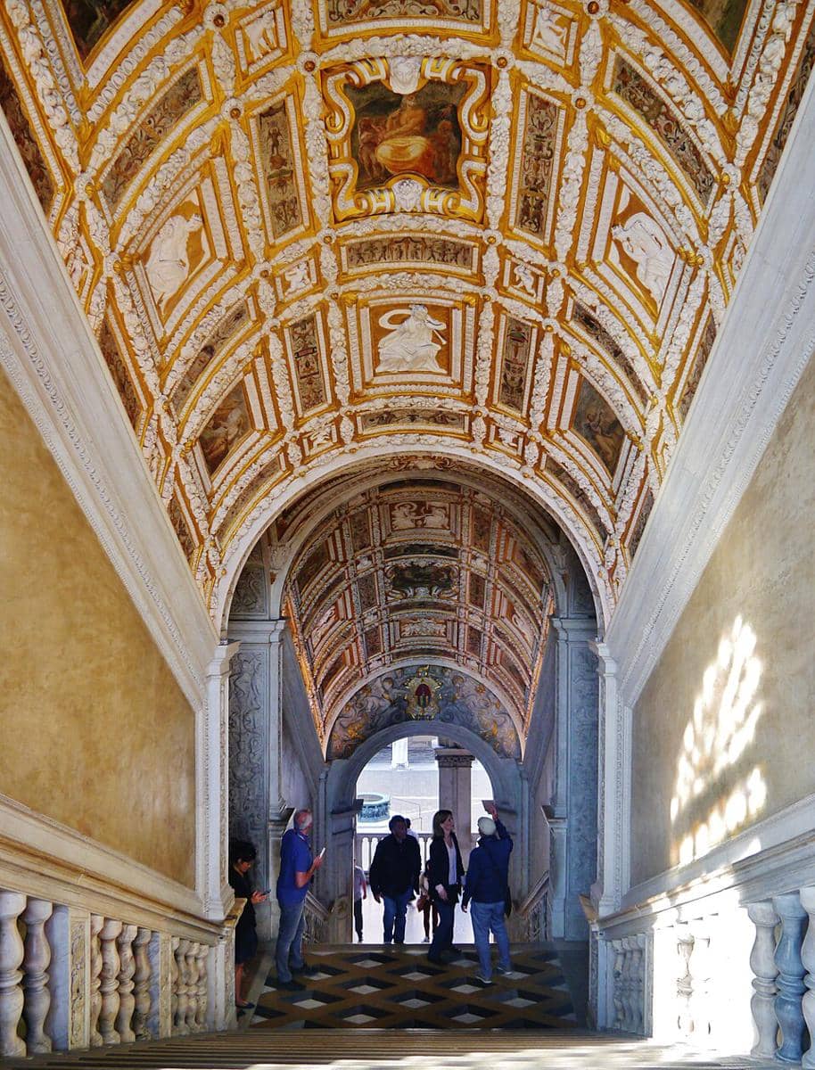 Tangga Emas Istana Doge, Venesia, Italia