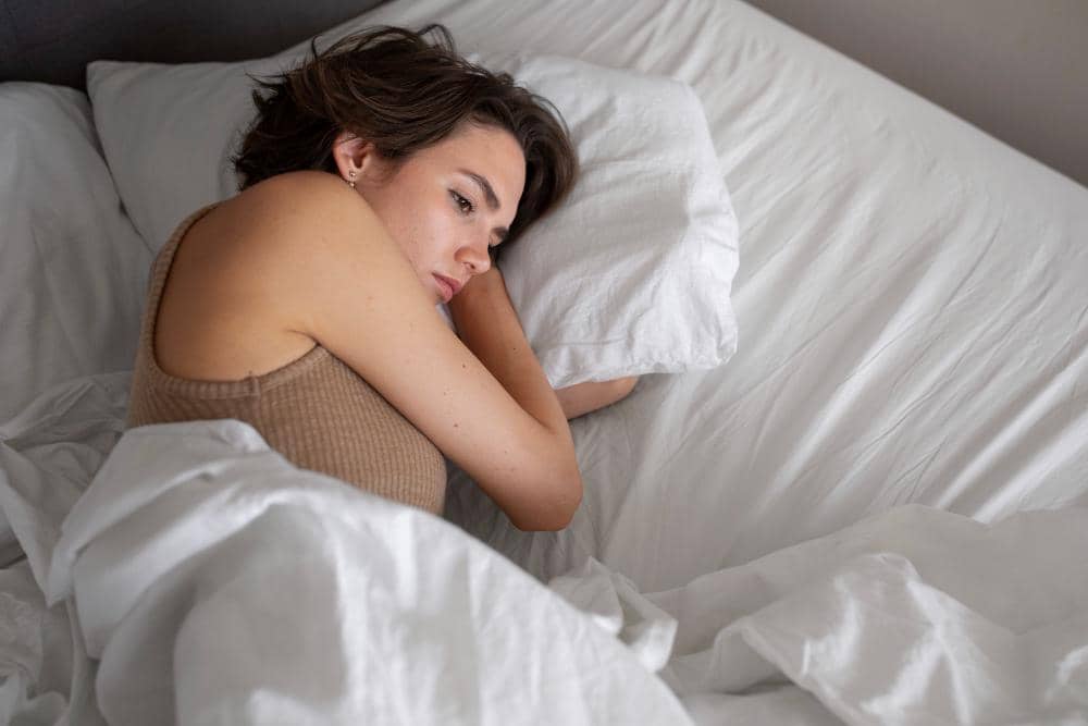 ilustrasi perempuan sedih