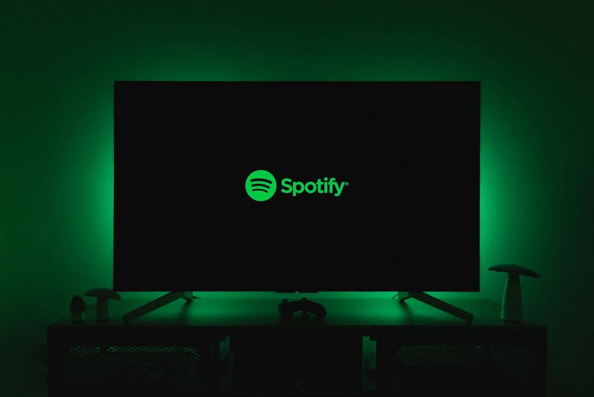 ilustrasi Spotify di smart TV