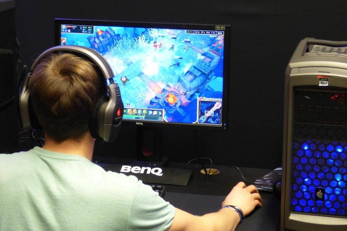 ilustrasi game tester