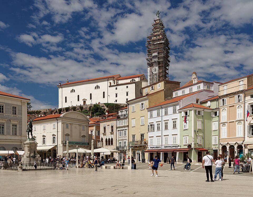 Tartini Square di Kota Piran