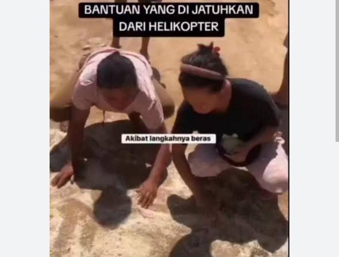 Tangkapan layar rekaman video yang memperlihatkan momen bantuan beras untuk korban bencana di Sumatra berceceran (dok. Istimewa)