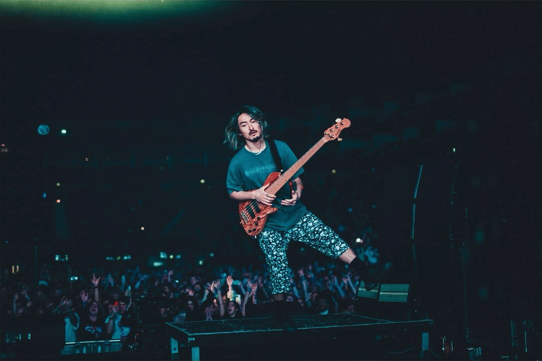 potret Ryota di konser ONE OK ROCK