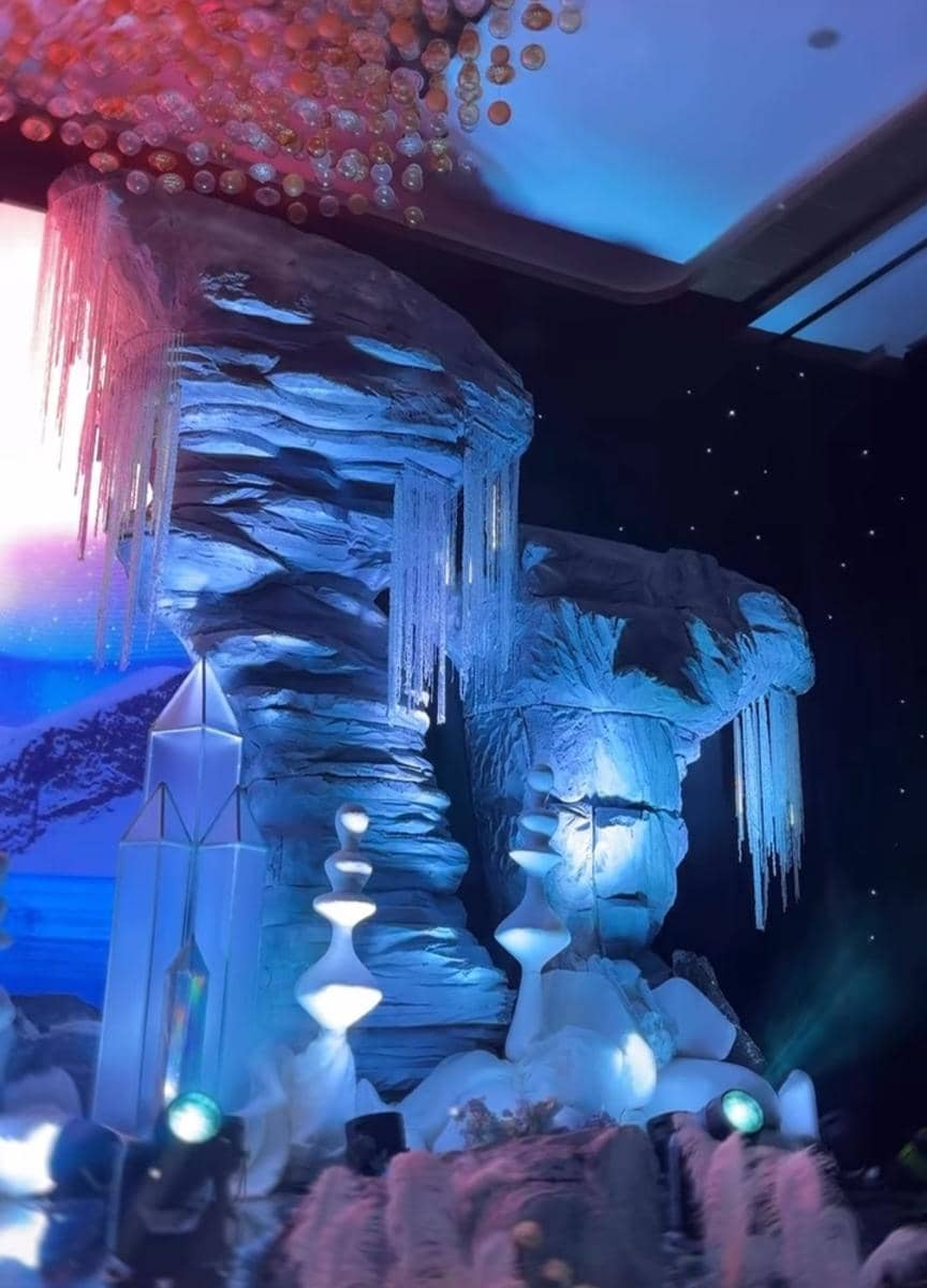 Dekorasi resepsi Brisia Jodie dan Jonathan Alden