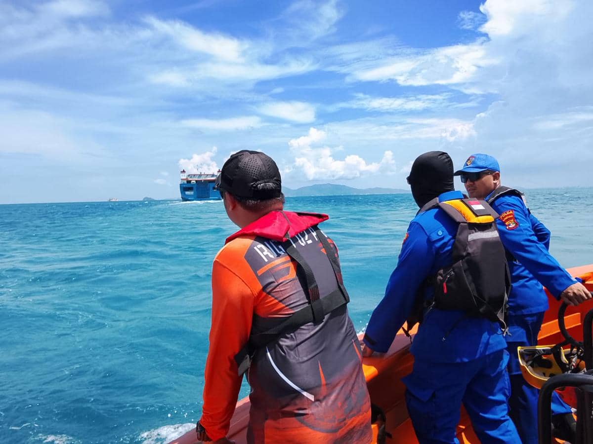 Tim SAR gabungan melakukan operasi pencarian korban Dimas Aditiyawan