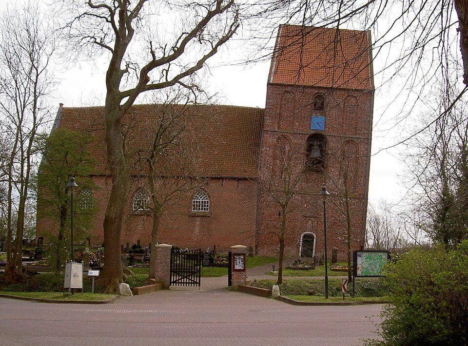 potret menara Suurhusen