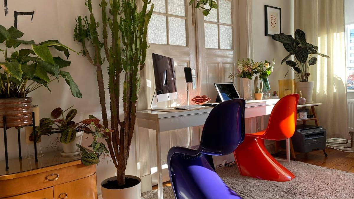 Ilustrasi home office