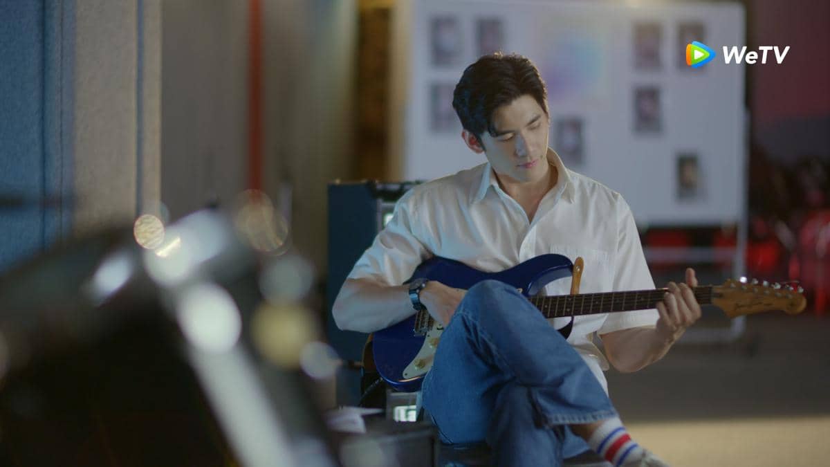 cuplikan Monster Next Door