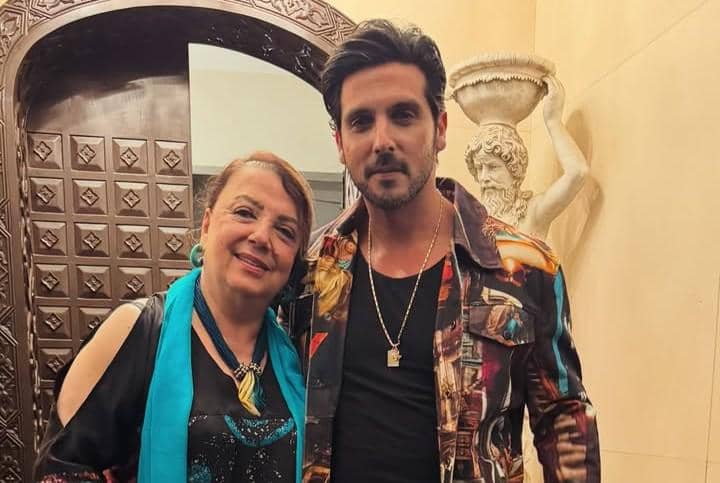 Zayed Khan dan mama